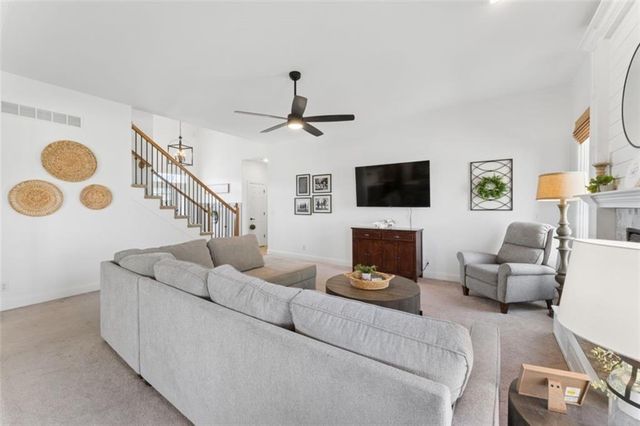 21081 W 224th Street, Spring Hill, KS 66083