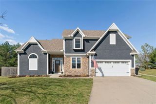 21081 W 224th Street, Spring Hill, KS 66083