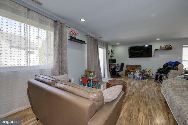 75 SANDRA RD, Voorhees, NJ 08043