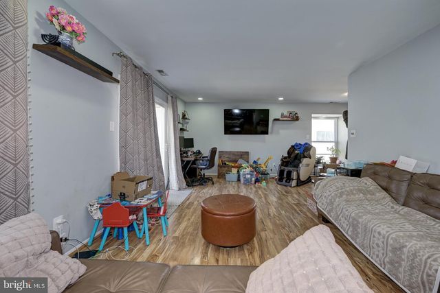 75 SANDRA RD, Voorhees, NJ 08043