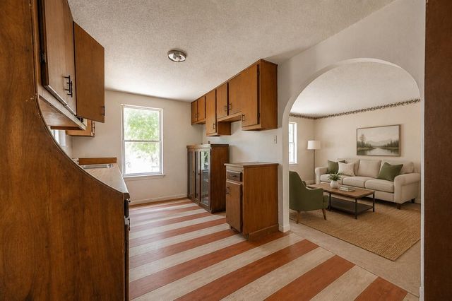 207 N Logan Street, Texas City, TX 77590
