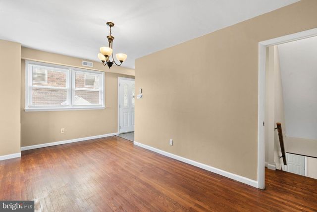767 LIVEZEY LN, Philadelphia, PA 19128