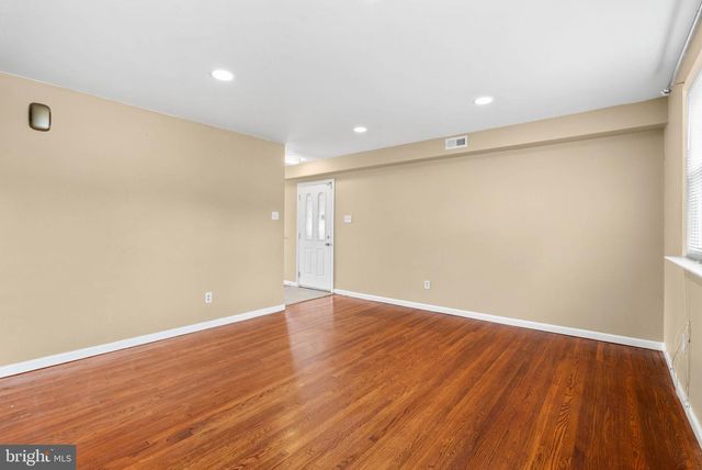 767 LIVEZEY LN, Philadelphia, PA 19128