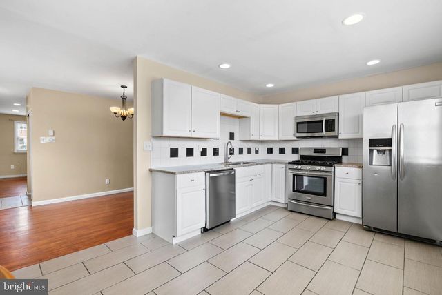 767 LIVEZEY LN, Philadelphia, PA 19128