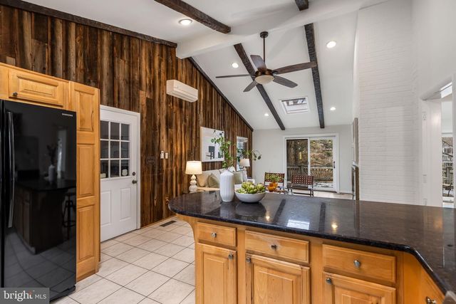 6114 BEACHWAY DR, Falls Church, VA 22041