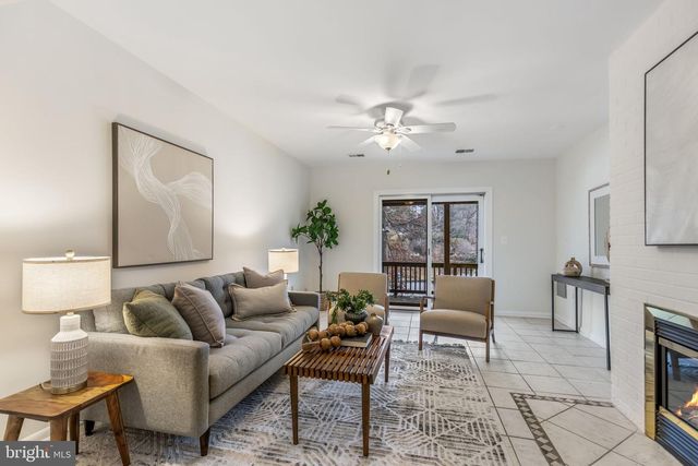 6114 BEACHWAY DR, Falls Church, VA 22041