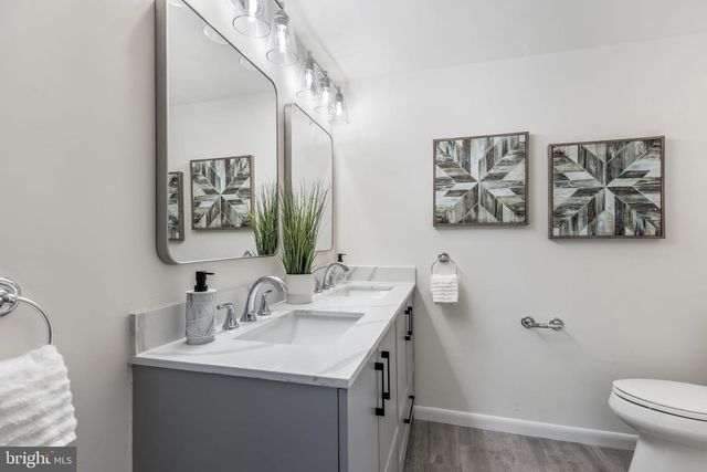 6114 BEACHWAY DR, Falls Church, VA 22041