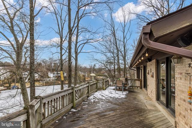 6114 BEACHWAY DR, Falls Church, VA 22041