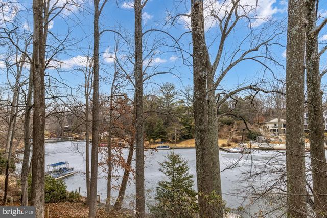 6114 BEACHWAY DR, Falls Church, VA 22041