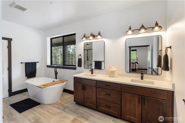 38922 Madrona Drive E, Roy, WA 98580