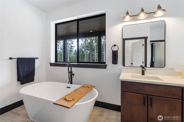 38922 Madrona Drive E, Roy, WA 98580