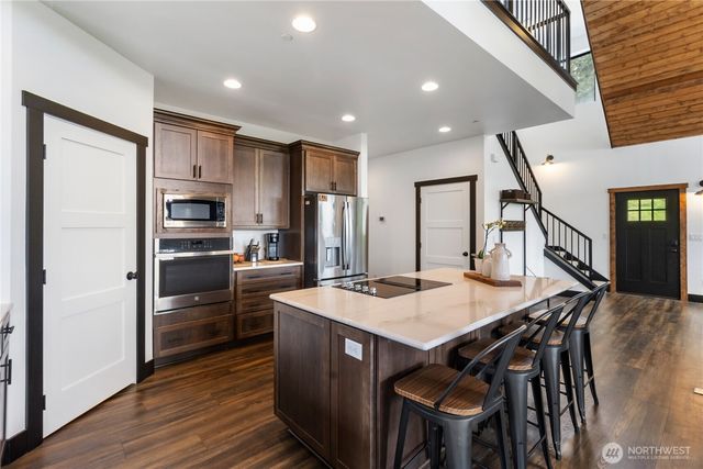 38922 Madrona Drive E, Roy, WA 98580