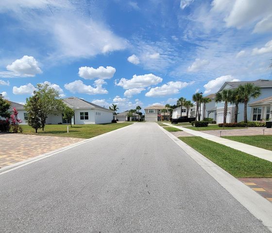 5324 Star Rush Lane, Lake Worth, FL 33467