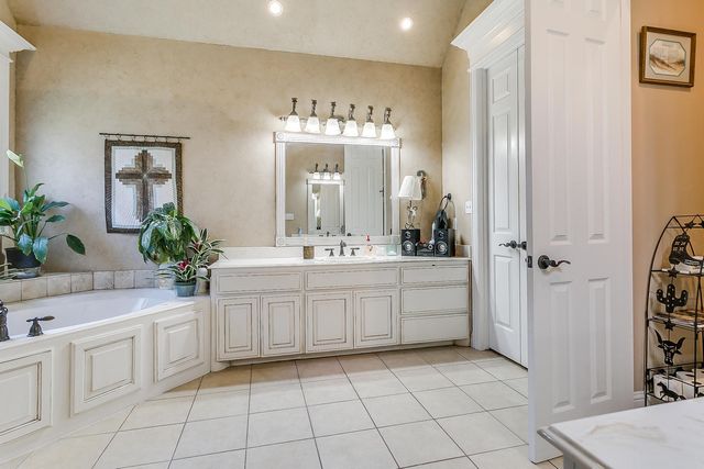 422 Spyglass Drive, Willow Park, TX 76008