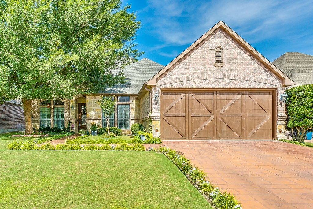 422 Spyglass Drive, Willow Park, TX 76008