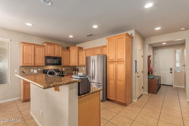5640 W KOWALSKY Lane, Laveen, AZ 85339