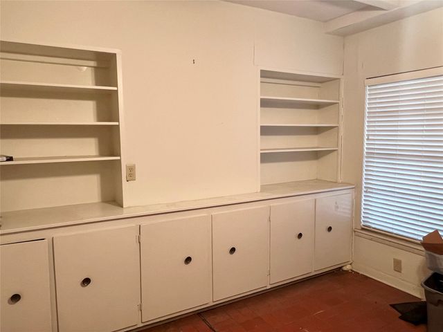 2100 11th Street, Brownwood, TX 76801