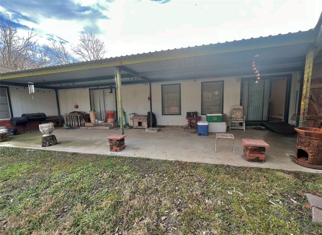 2100 11th Street, Brownwood, TX 76801