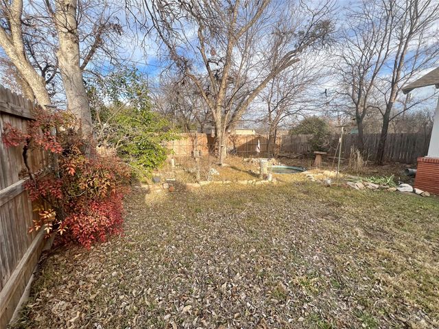 2100 11th Street, Brownwood, TX 76801