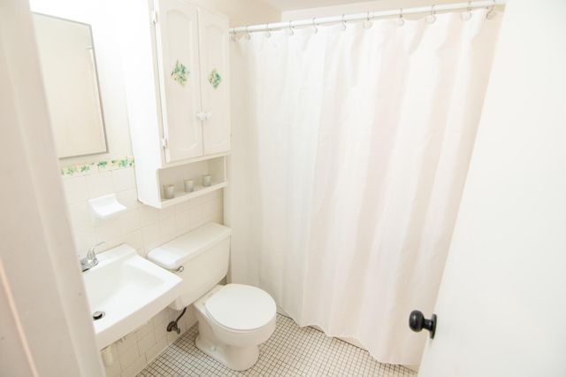 6807 Curtis Way, Florence, KY 41042