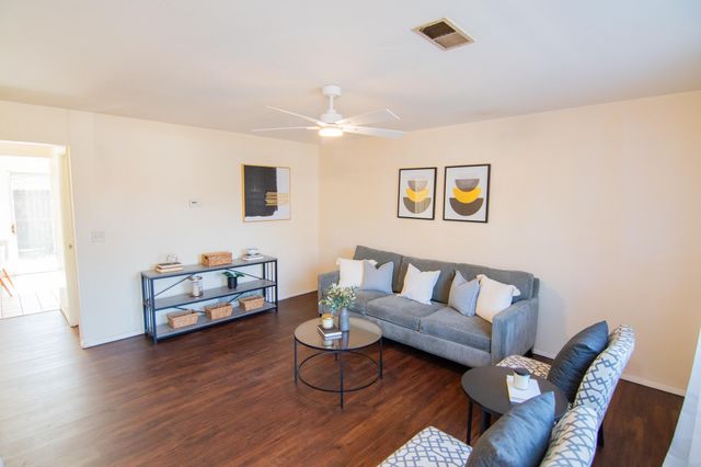 6807 Curtis Way, Florence, KY 41042