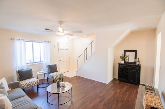 6807 Curtis Way, Florence, KY 41042