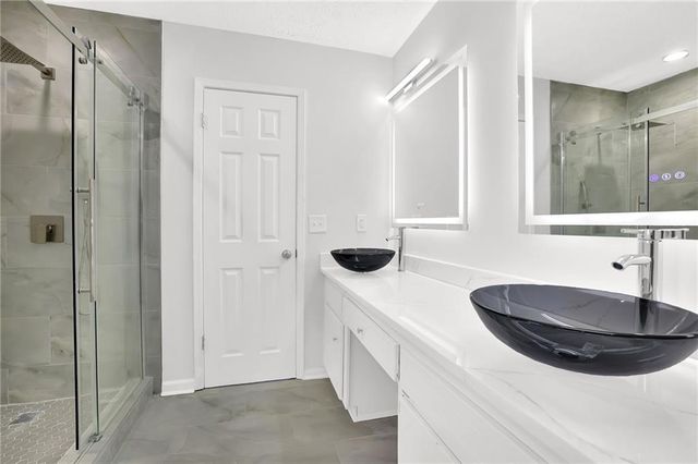 1112 Mountain Springs NW Drive, Kennesaw, GA 30144