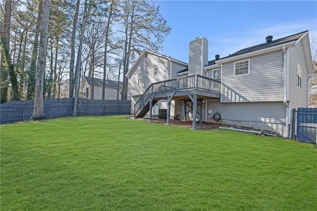 1112 Mountain Springs NW Drive, Kennesaw, GA 30144