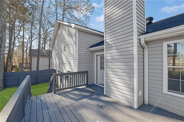 1112 Mountain Springs NW Drive, Kennesaw, GA 30144