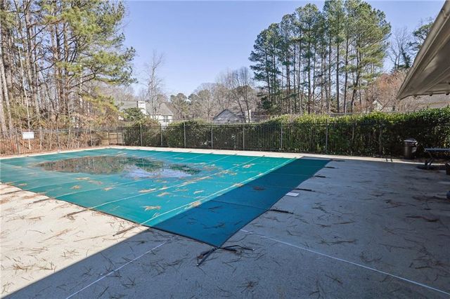 1112 Mountain Springs NW Drive, Kennesaw, GA 30144