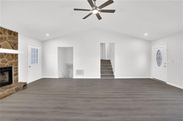 1112 Mountain Springs NW Drive, Kennesaw, GA 30144