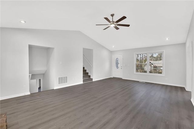 1112 Mountain Springs NW Drive, Kennesaw, GA 30144