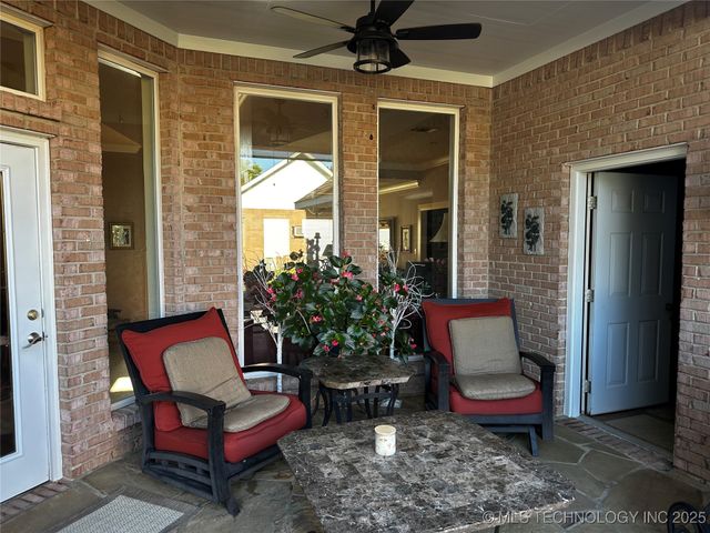 2289 W Community Chapel Road, Atoka, OK 74525