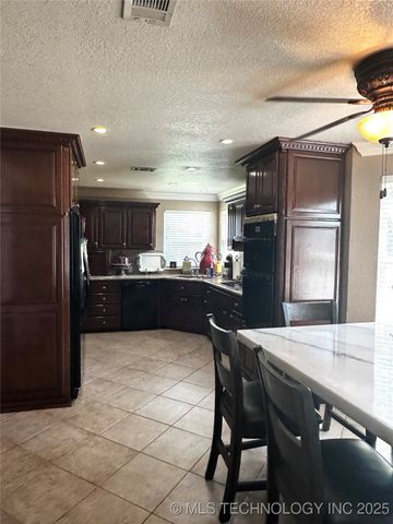 2289 W Community Chapel Road, Atoka, OK 74525