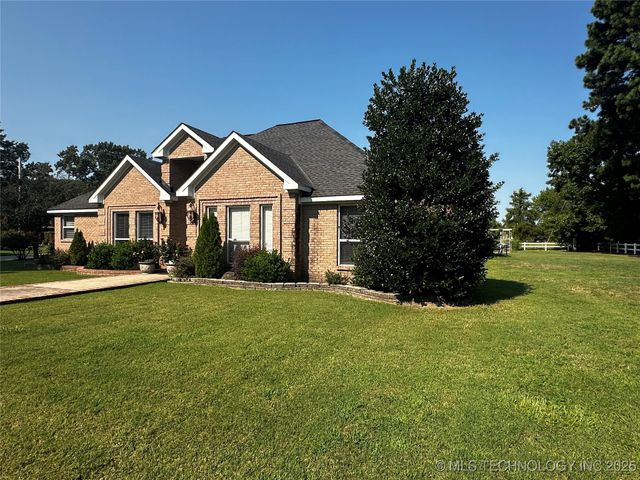 2289 W Community Chapel Road, Atoka, OK 74525