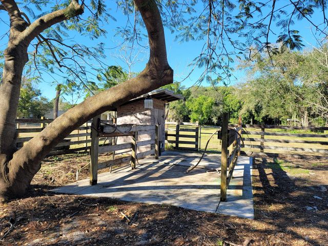 4362 W Midway Road, Fort Pierce, FL 34981