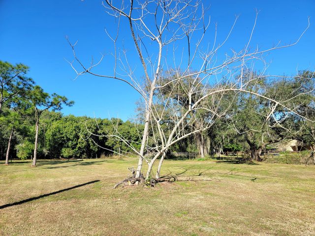 4362 W Midway Road, Fort Pierce, FL 34981