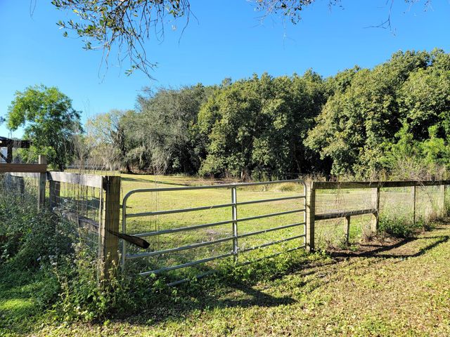 4362 W Midway Road, Fort Pierce, FL 34981