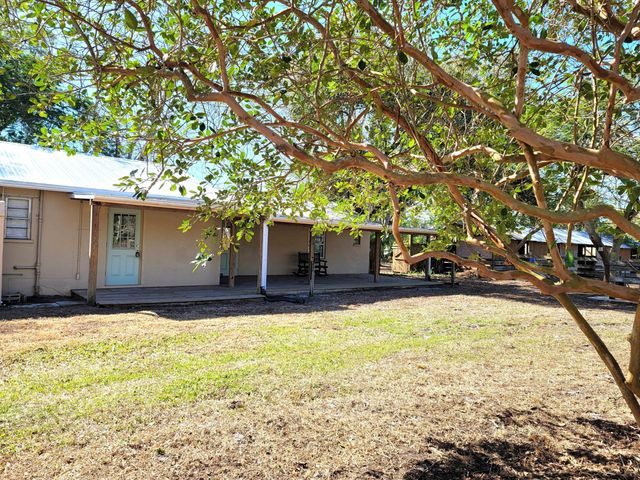 4362 W Midway Road, Fort Pierce, FL 34981