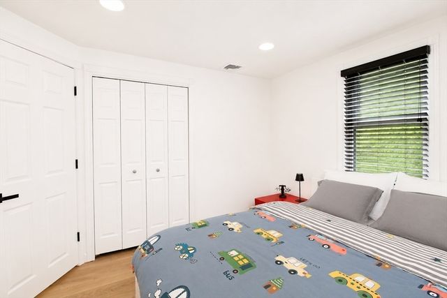 31 Brierwood Rd, Braintree, MA 02184