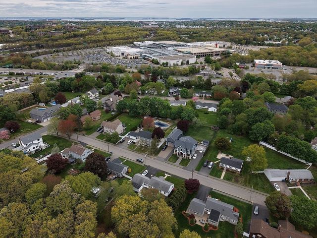 31 Brierwood Rd, Braintree, MA 02184