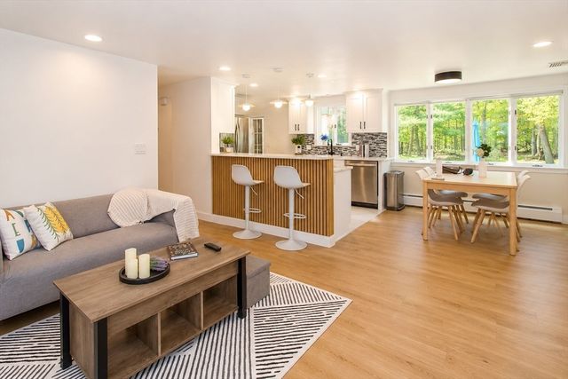 31 Brierwood Rd, Braintree, MA 02184