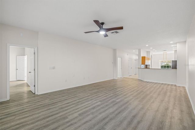 19015 CALLAWAY COURT 37, Tampa, FL 33647