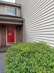 17469 Gateway Circle, Southfield, MI 48075