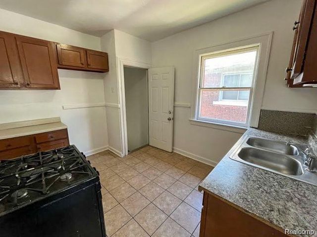 4079-4081 Pingree Street, Detroit, MI 48204