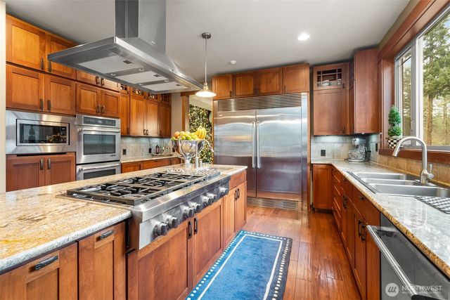 2919 Tanwax Crossing E, Roy, WA 98580