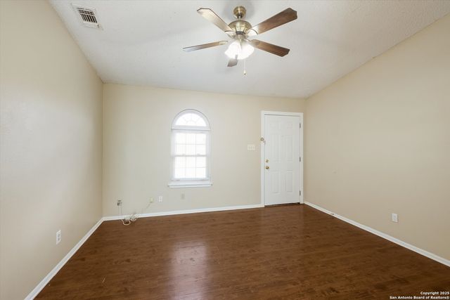 638 Hood, San Antonio, TX 78208