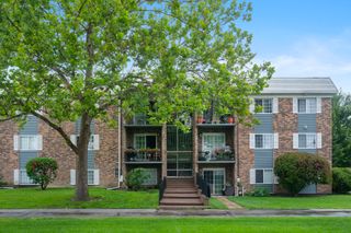 1627 N Windsor Drive 305, Arlington Heights, IL 60004