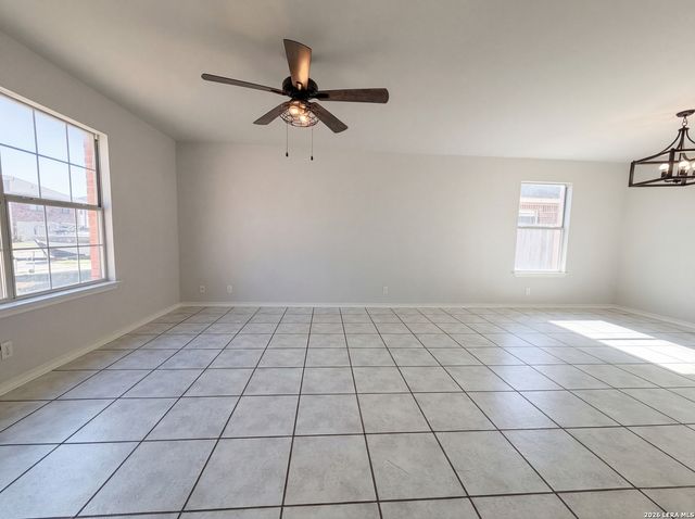 9822 Autumn, Converse, TX 78109