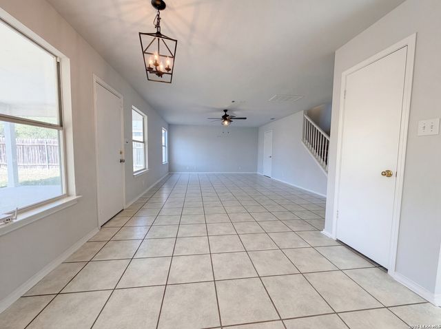 9822 Autumn, Converse, TX 78109